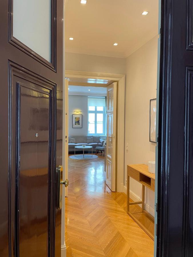 Luxury 2Br Apartment Neubaugasse Viena Exterior foto